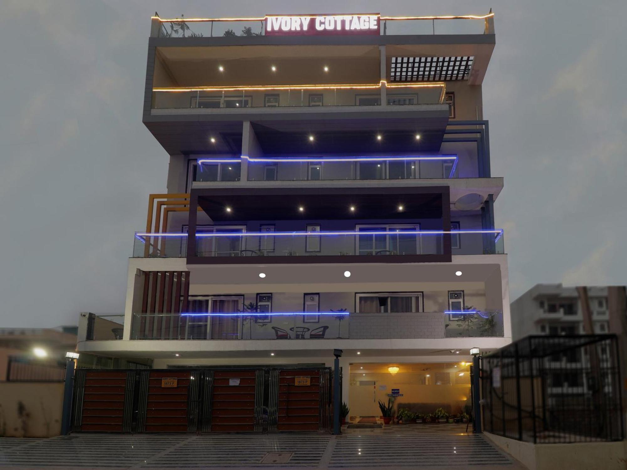 Treebo Rejoice 52 - 3Km From Huda City Metro Station Badshahpur Exterior foto