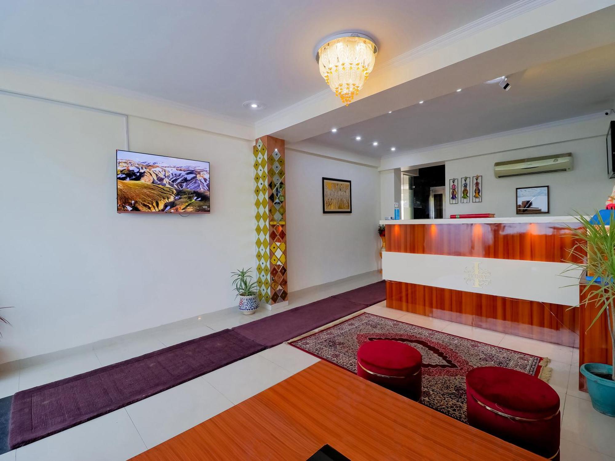 Treebo Rejoice 52 - 3Km From Huda City Metro Station Badshahpur Exterior foto