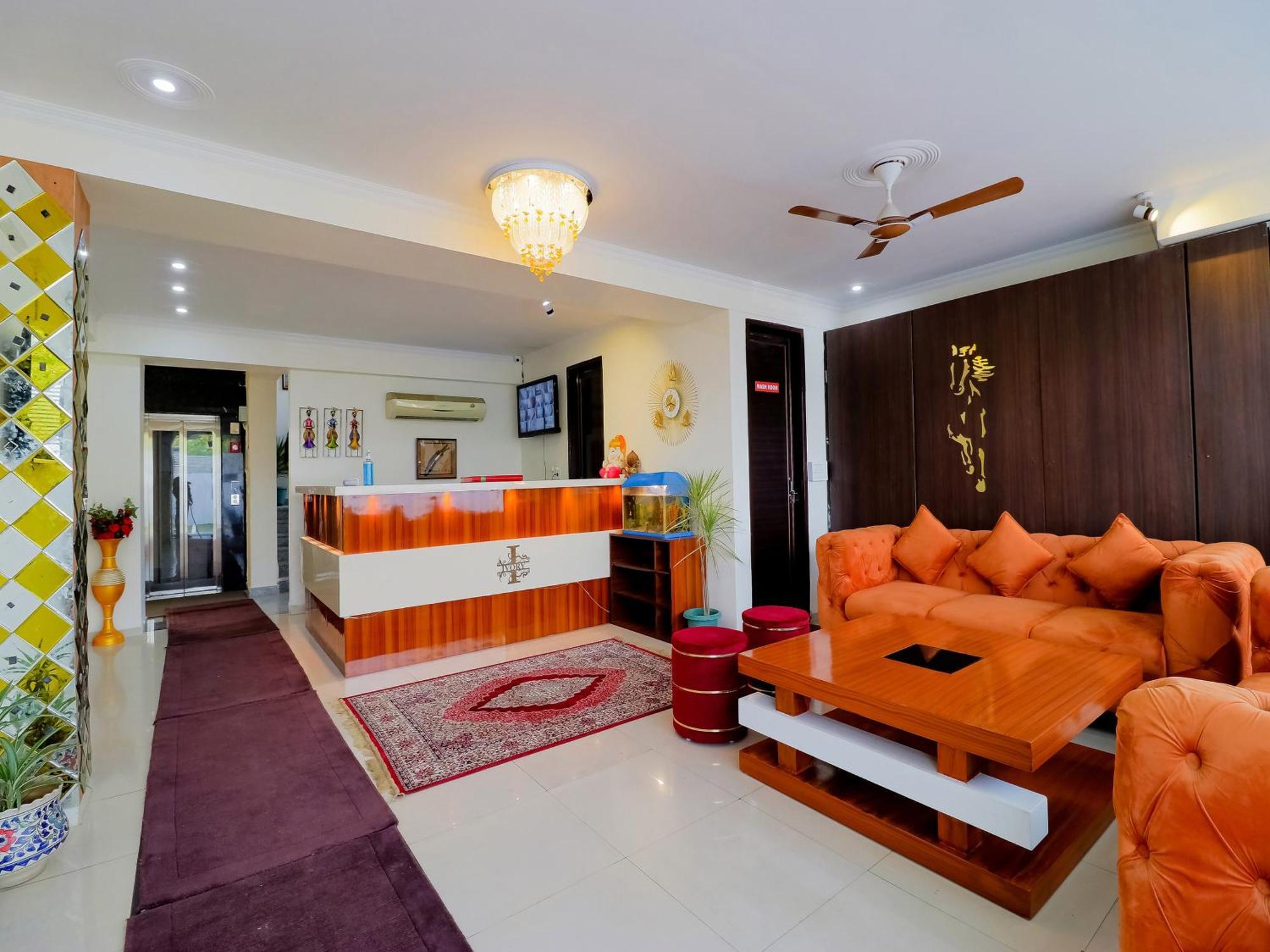 Treebo Rejoice 52 - 3Km From Huda City Metro Station Badshahpur Exterior foto