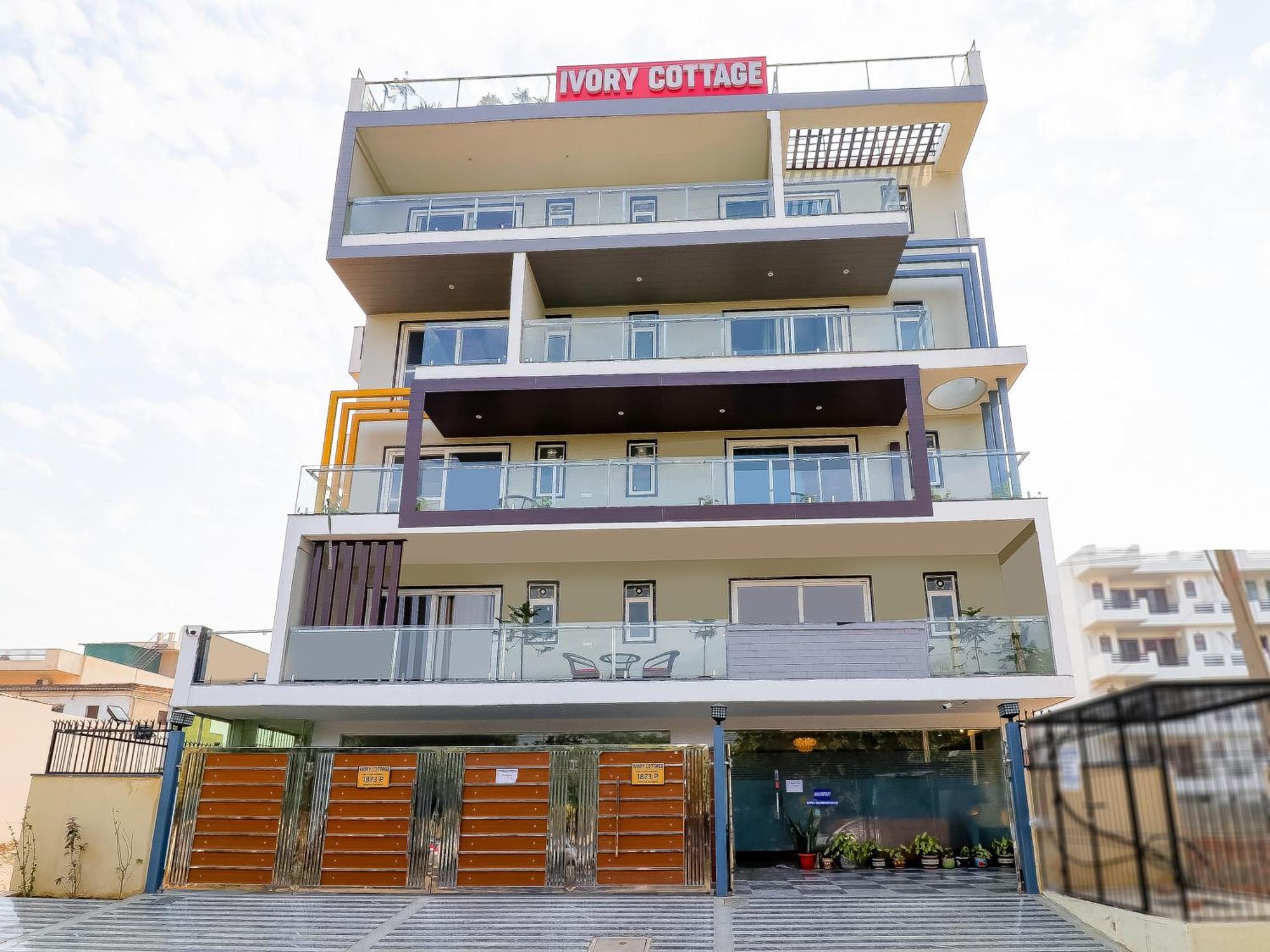 Treebo Rejoice 52 - 3Km From Huda City Metro Station Badshahpur Exterior foto